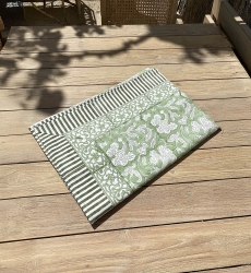 Toalha de mesa Celadon Green – 100% algodão – estampa floral – estilo boho chic – Jardim Botânico – Miss June Paris – 6