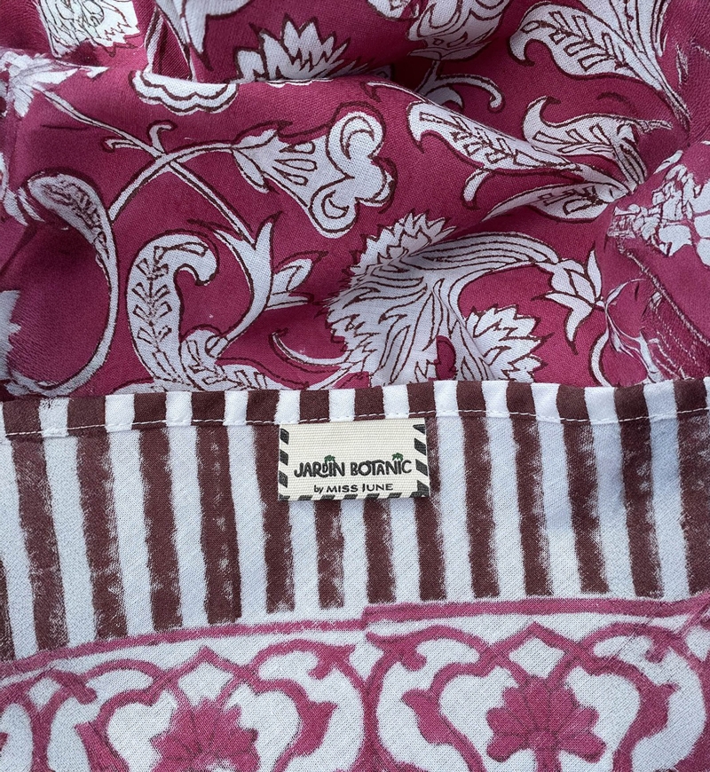 Pink Lady Tablecloth – burgundy/white – 100% cotton – floral print – boho chic – Jardin Botanique – Miss June Paris – 5