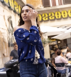 long sleeve embroidered blouse GALLERY - Miss June