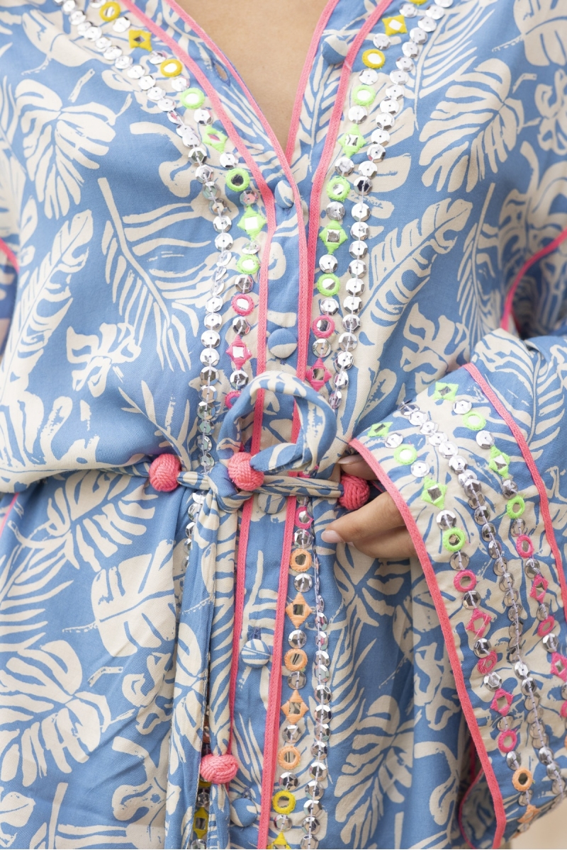 Short dress MILOS: long bohemian sleeves with blue/white floral print - matching belt - Miss June Paris - 5