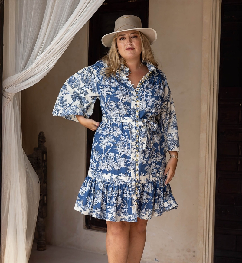 Vestido Corto Eleanor – crudo/azul – estampado tropical – mangas largas – cinturón a juego – bohemio – XXL - Miss June Paris – 4