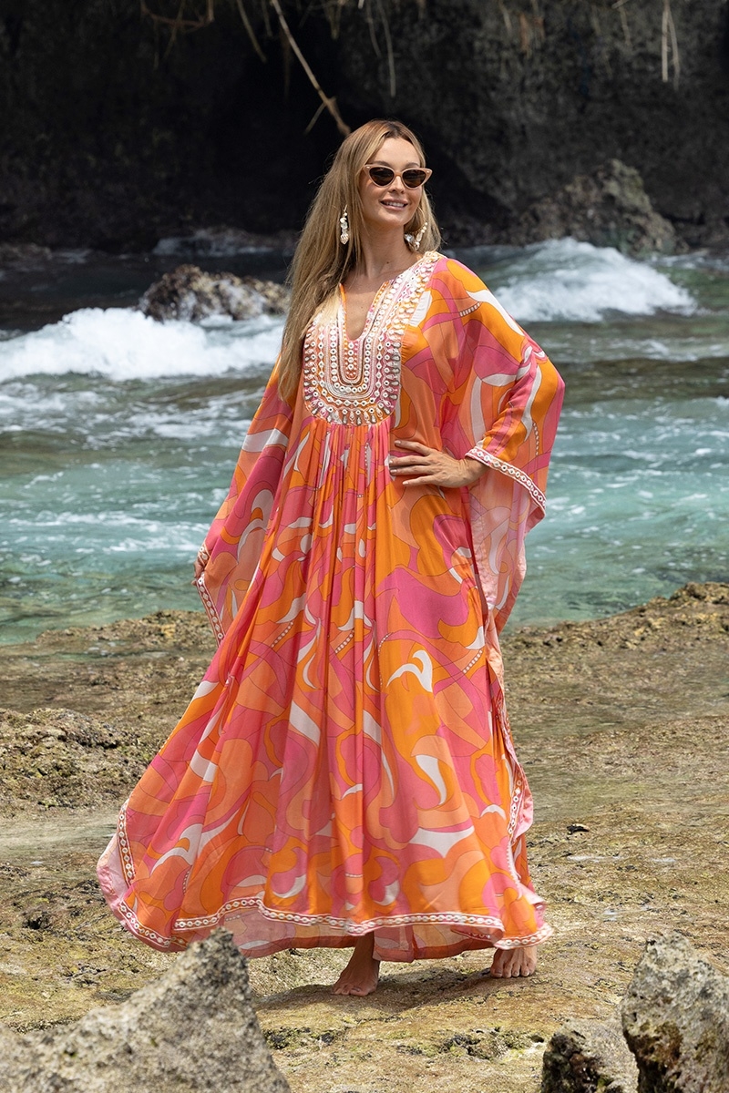 Kaftan Longo Cassia - Rosa/Laranja - Peitoral Decorado - Mangas Longas - Estilo Boêmio - Miss June Paris - 1