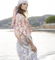 Kaftan Longo Pastel - Pêssego Degradê Lilás - Detalhes Dourados - Mangas Longas - Miss June Paris - 1