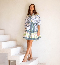 Vestido curto Laya - branco - estampas em azul, amarelo e rosa - mangas 3/4 - Miss June Paris - 4