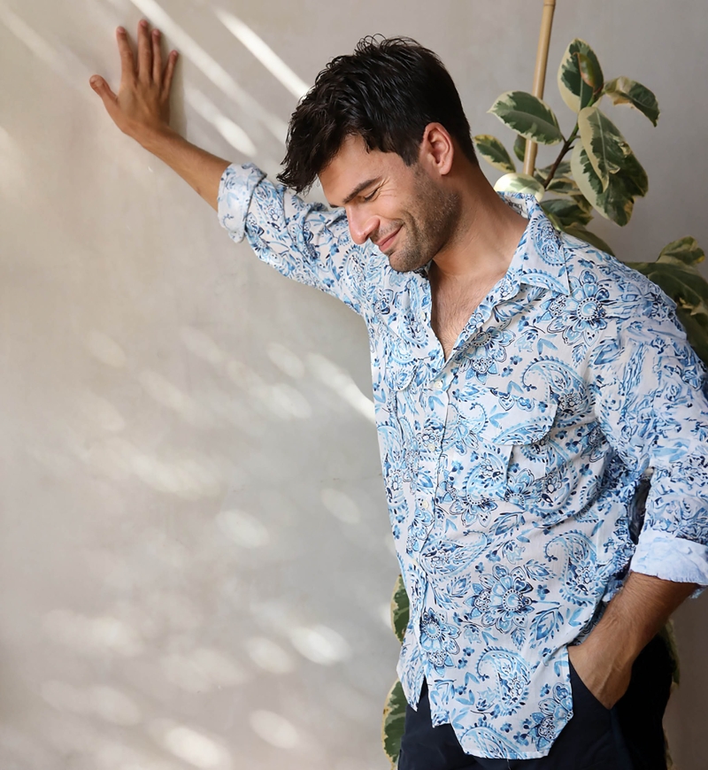 Camisa Filandia – branca – estampa paisley / azul – mangas longas – bolsos frontais – coleção Shay – Miss June Paris – 6