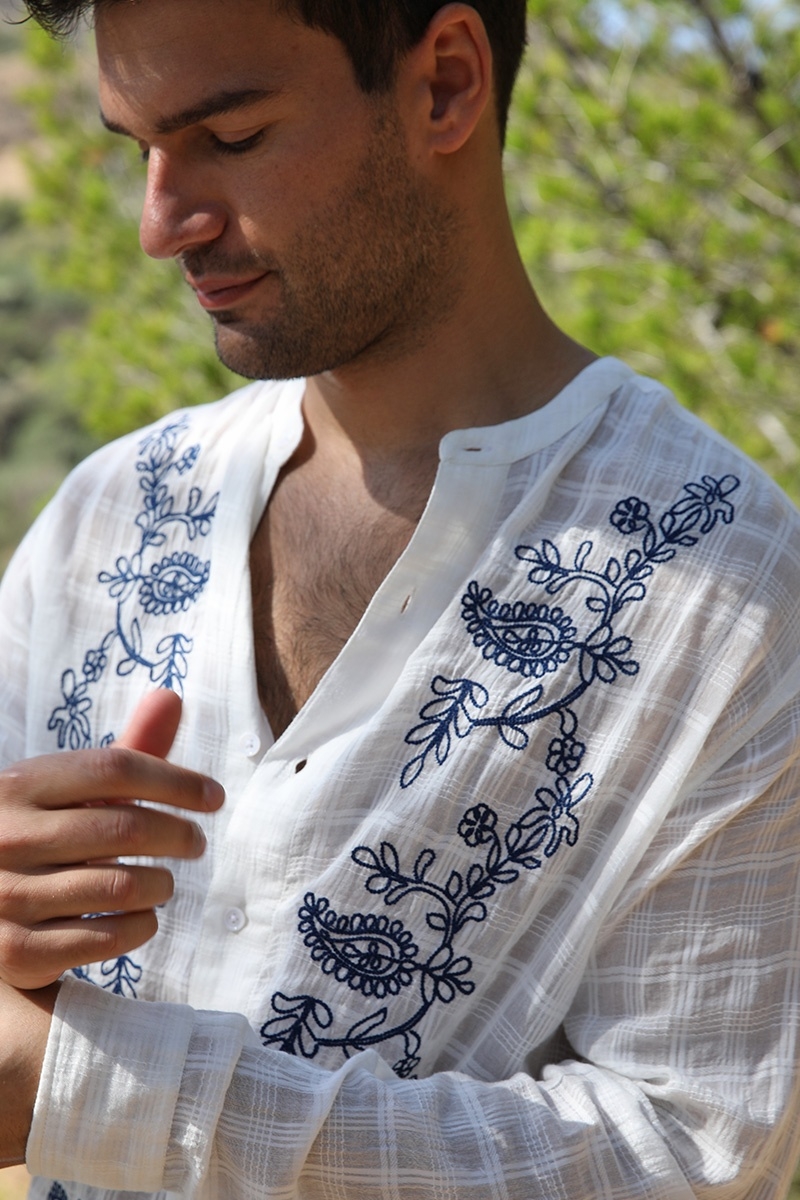Cocora Shirt – white – blue embroidery – long sleeves – fluid material – Shay collection – Miss June Paris – 7