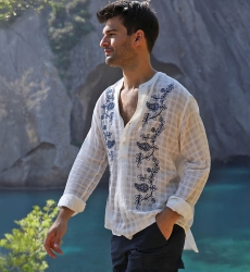 Camisa Cocora – branca – bordados azuis – mangas compridas – tecido fluido – coleção Shay – Miss June Paris – 6