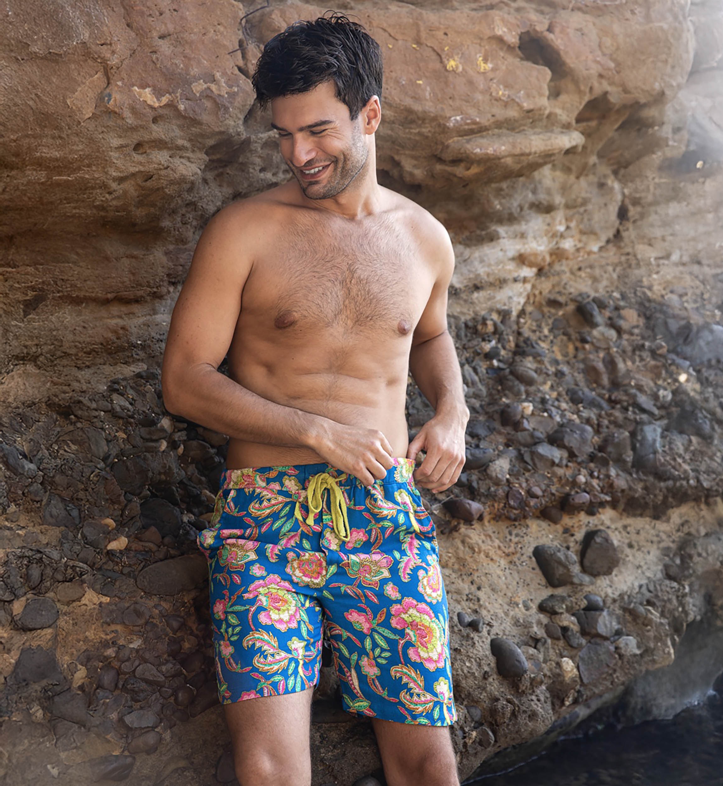 Short Salamina – azul – estampado floral / multicolor – tejido ligero – colección Shay – Miss June Paris – 3