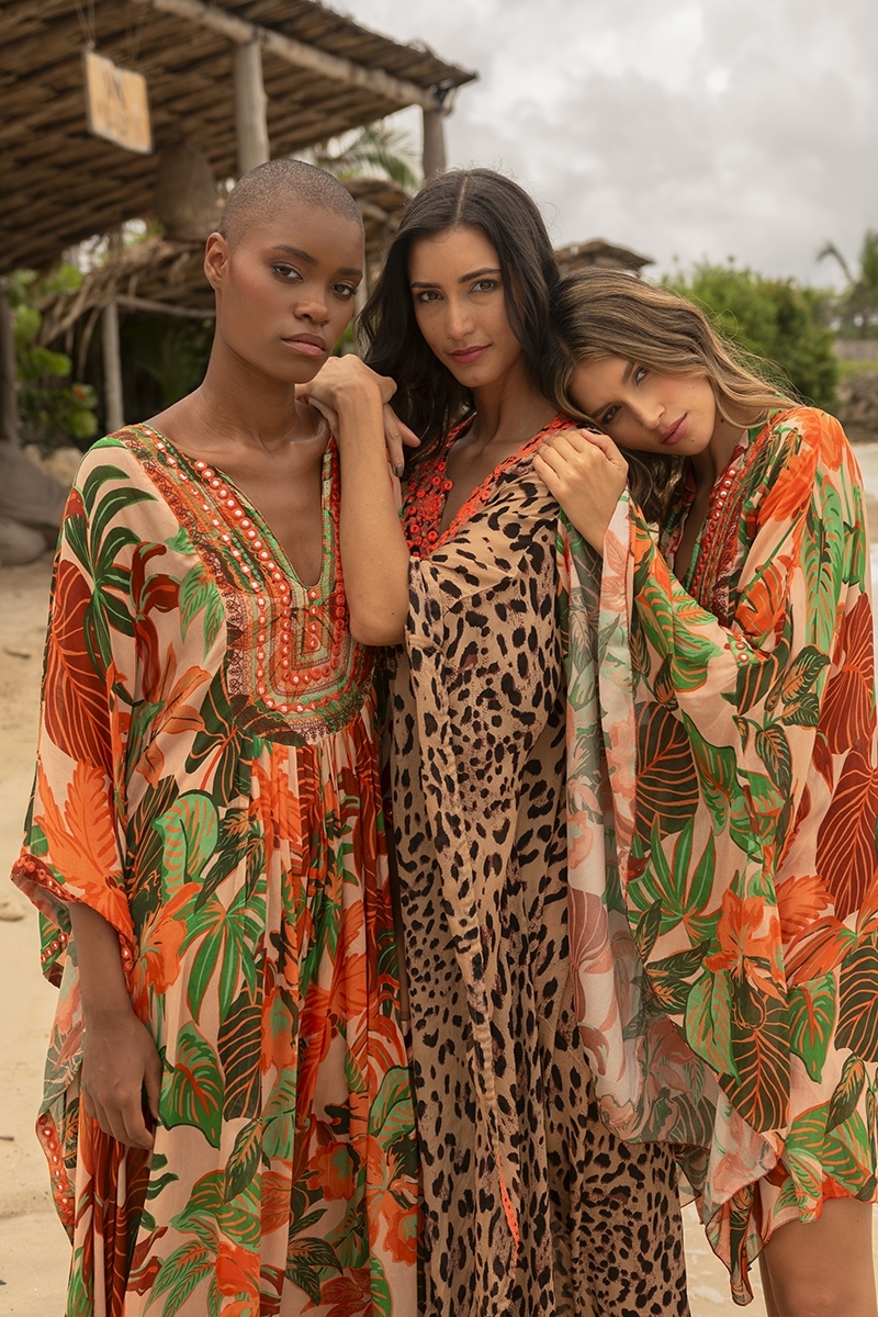 Kaftan Corto Aleida: naranja/multicolor - estampado tropical - pecho luminoso - Miss June Paris - 2