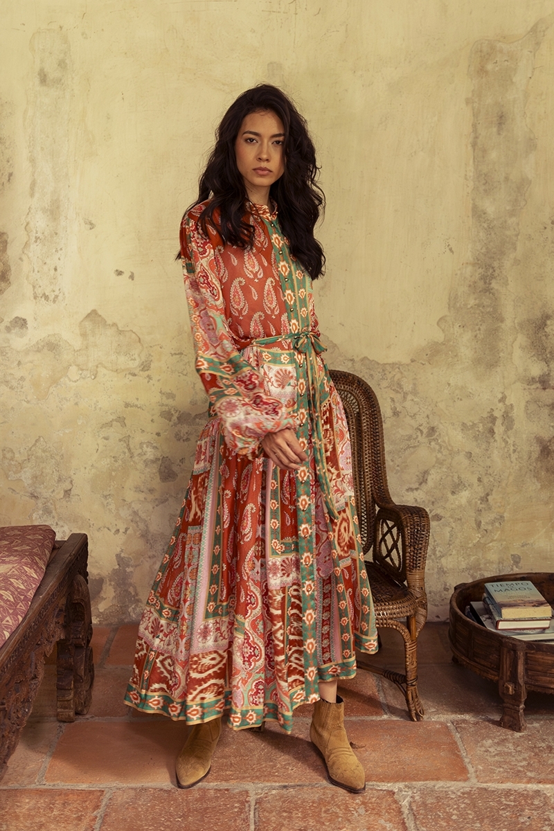 Vestido longo Jazmin - estampado paisley - multicolorido - cinto a condizer - Miss June Paris - 2