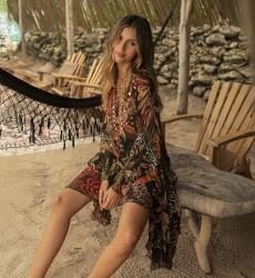 Caftan curto Ximena - preto - estampa vegetal - babador adornado com espelhos brilhantes - Miss June Paris - 3