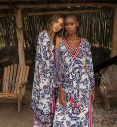 Vestido longo Viviana - branco - motivos florais em vermelho e azul - cinto combinando - Miss June Paris - 3