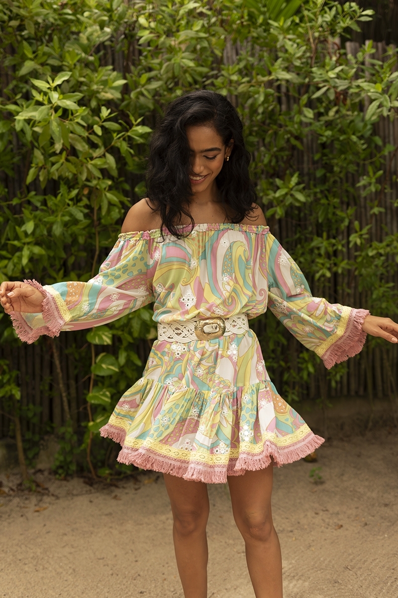 Vestido curto Gina - estampas em tons pastéis - bordado adornado com espelhos brilhantes - Miss June Paris - 3