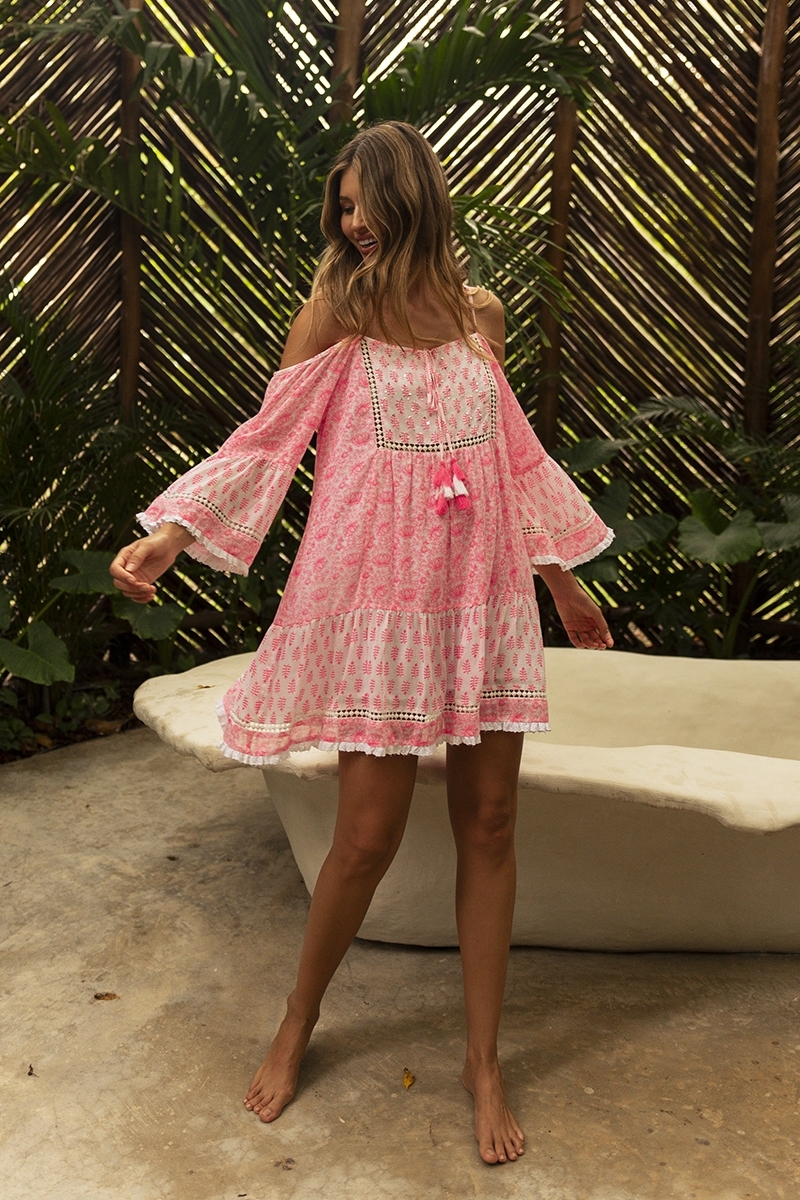 Vestido curto Celya - branco / rosa neon - ombros nus - alças elegantes - Miss June Paris - 2