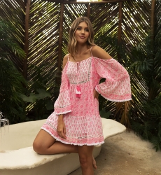 Vestido corto Celya - blanco / rosa neón - hombros descubiertos - tirantes elegantes - Miss June Paris - 3