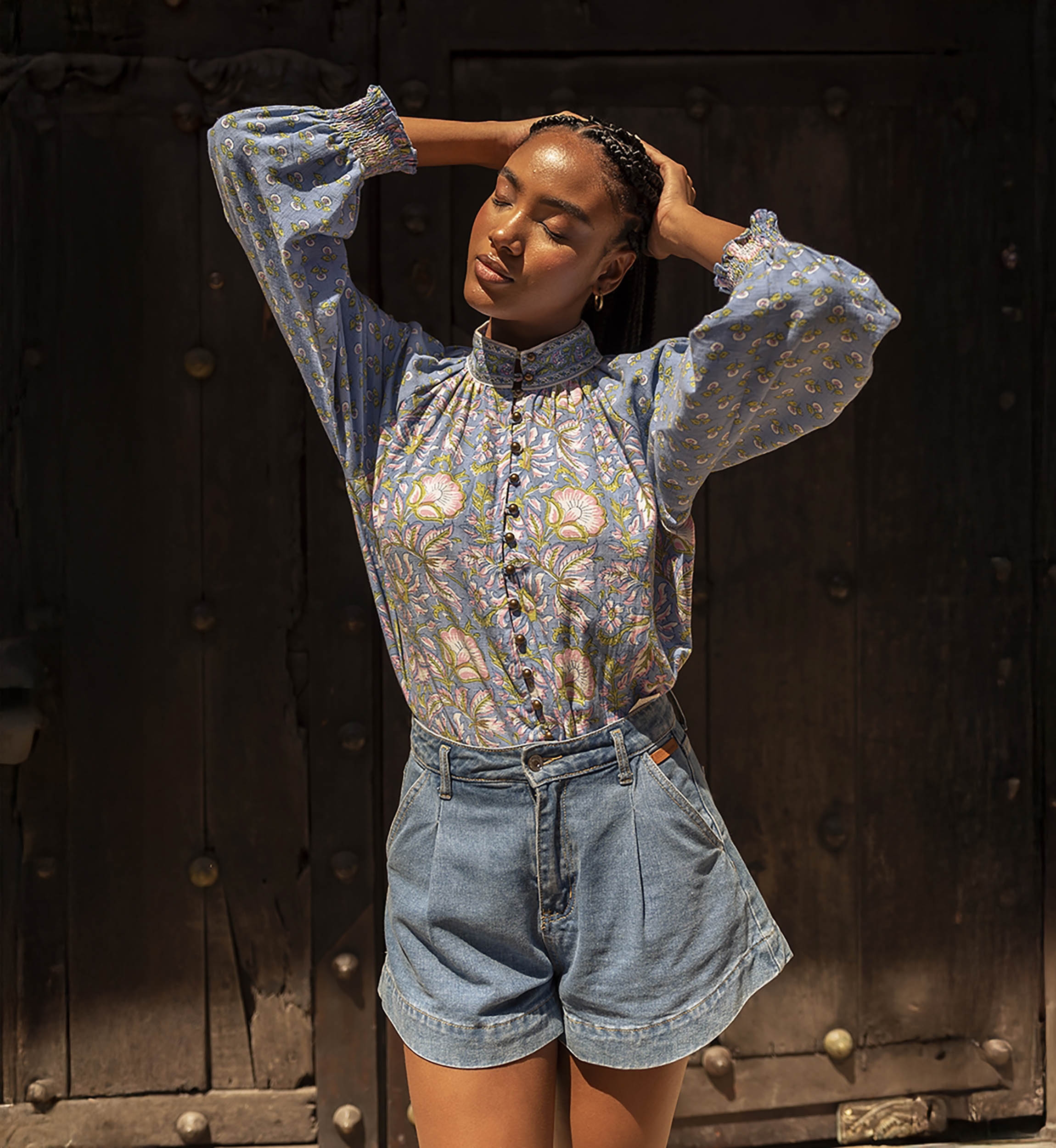 Raquel blouse - high collar - floral design - two bewitching colors - blue and pink - long sleeves - Miss June Paris - 8