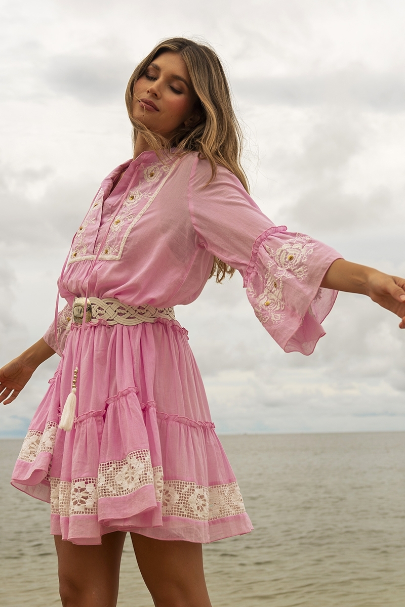 Cecilia short dress - pink with white embroidery - delicate lace - refined texture - Miss June Paris - 3