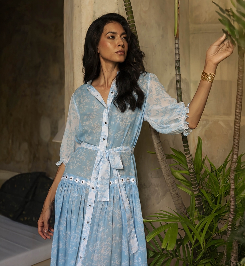Natalia long dress - blue with floral print - 3/4 sleeves - matching belt - Miss June Paris - 3