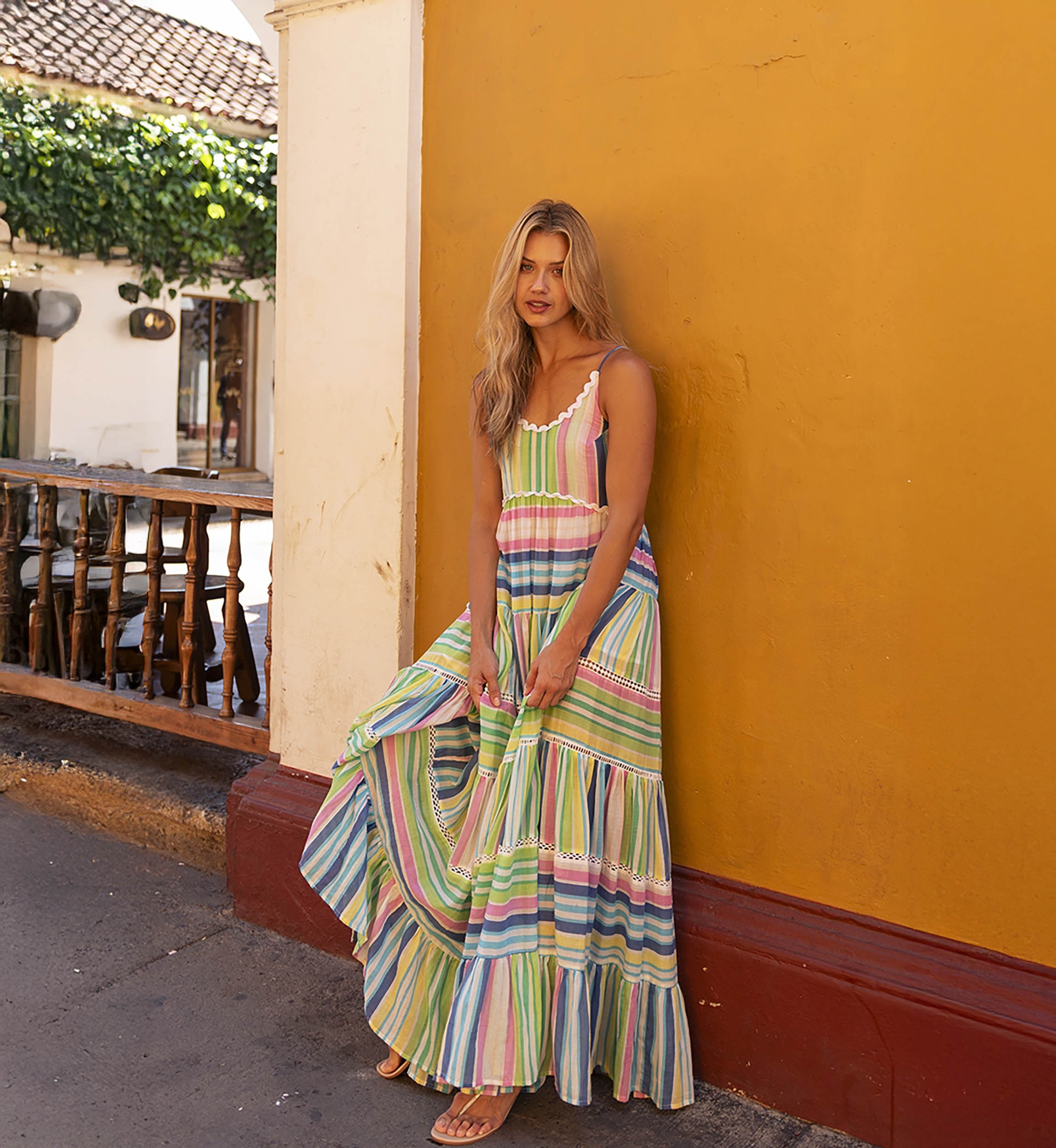 Vestido longo Patricia - pastel - estampa de listras - vestido sem alças - Miss June Paris - 1