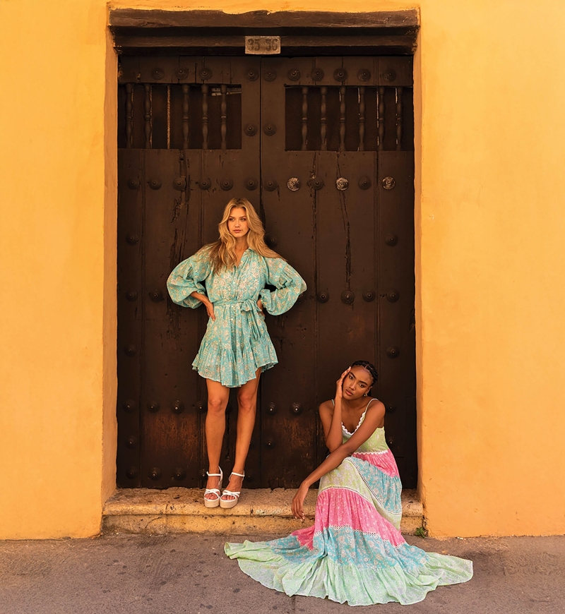 Vestido corto Pia - azul - manga larga - bordado con lentejuelas - Miss June Paris - 2