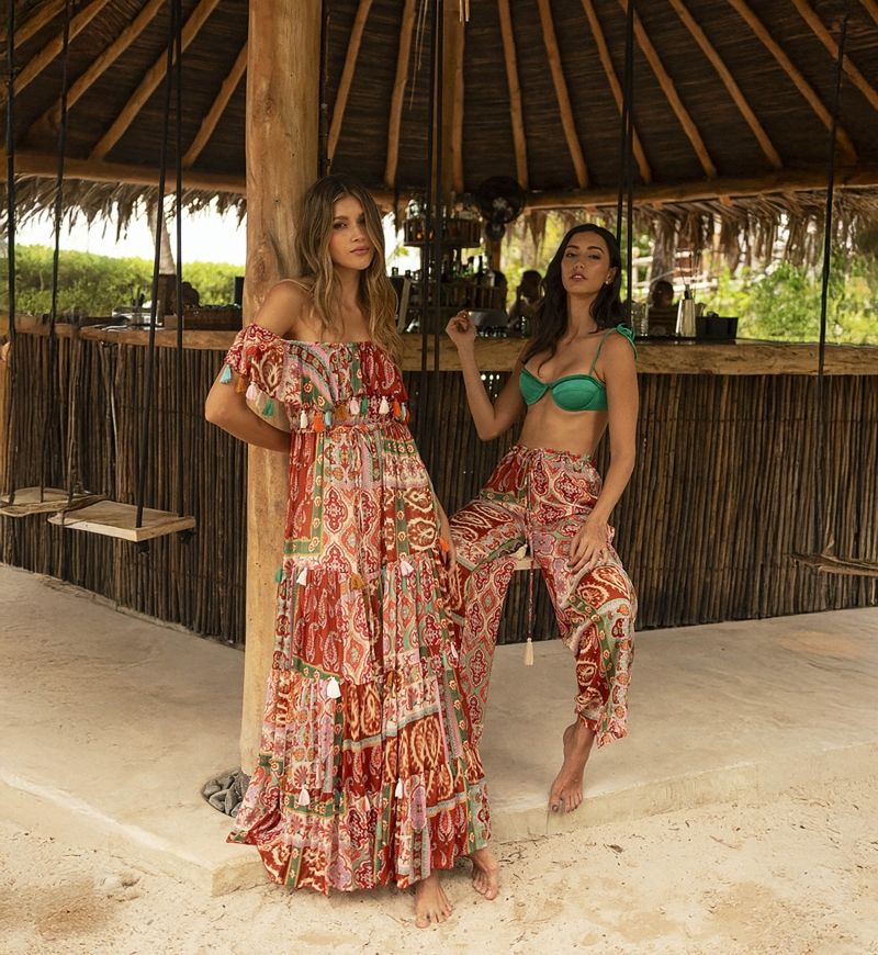 Calça Jacinta - calça feminina - fluida - estampa de cashmere - multicolorida - Miss June Paris - 3