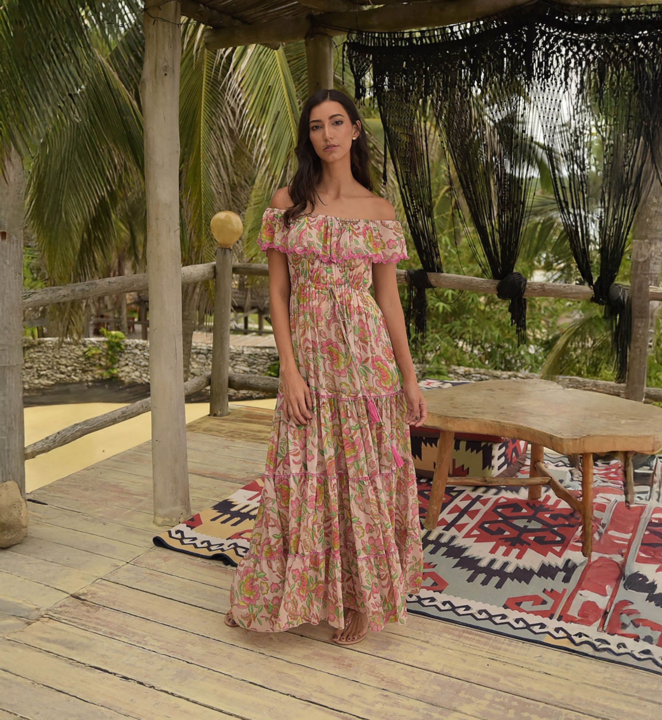 Vestido longo Karina - cores vivas - estampa floral - ombros à mostra - Miss June Paris - 3