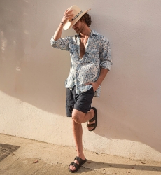 Camisa Filandia – branca – estampa paisley / azul – mangas longas – bolsos frontais – coleção Shay – Miss June Paris – 3