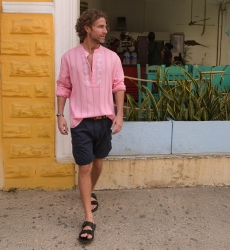 Camisa Jerico – rosa com detalhes bordados em branco – mangas longas – coleção Shay – Miss June Paris – 3