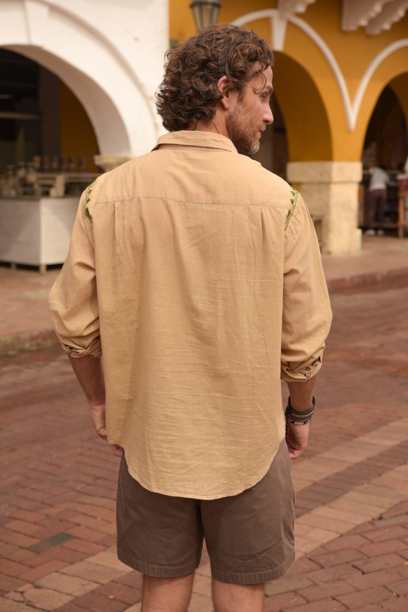 Camisa de Manga Larga Leyca – beige con bordados caqui – colección Shay – Miss June Paris – 4