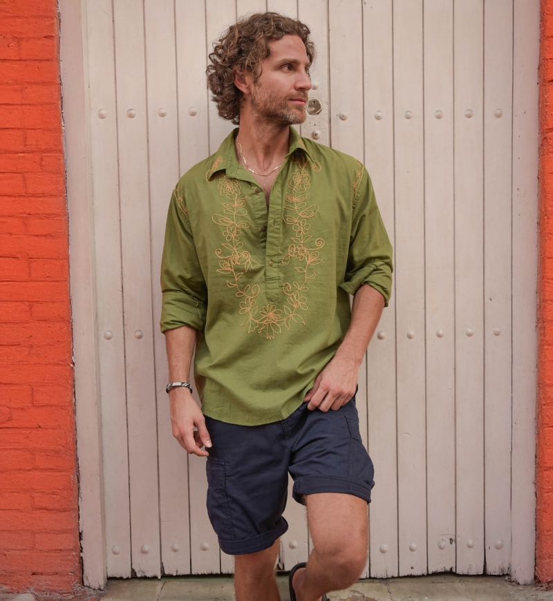 Camisa de Manga Comprida Leyca – caqui com bordados bege – coleção Shay – Miss June Paris – 2