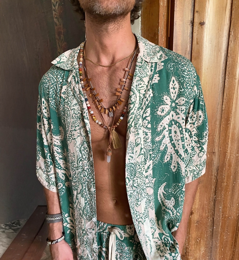 Short-Sleeve Shirt San Gil – green – off-white floral pattern – discreet buttons – Shay collection – Miss June Paris – 4