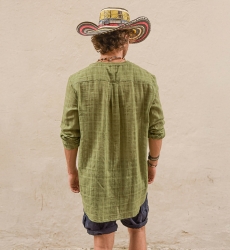 Camisa Cocora – caqui – bordados azuis – mangas compridas – tecido fluido – coleção Shay – Miss June Paris – 6