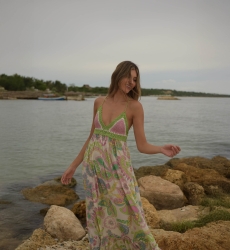 Vestido Longo Hortensia: multicolorido - padrão floral - parte superior em crochê - alças finas - Miss June Paris - 5