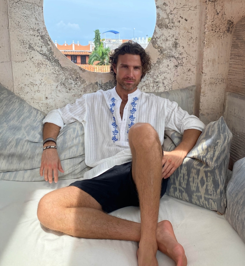 Camisa Jerico – versão branca com bordados azuis – mangas longas – coleção Shay – Miss June Paris – 3