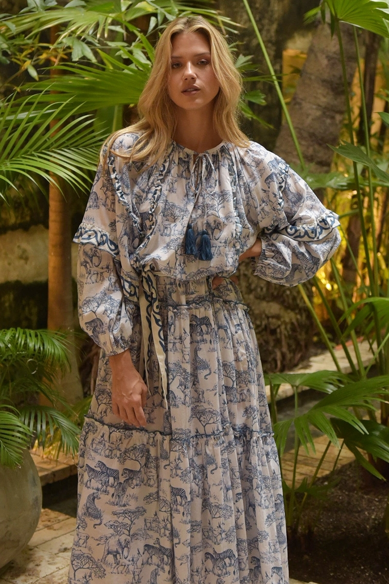 Francesca long dress - blue - savannah pattern - elegant silhouette - long sleeves - Miss June Paris - 3