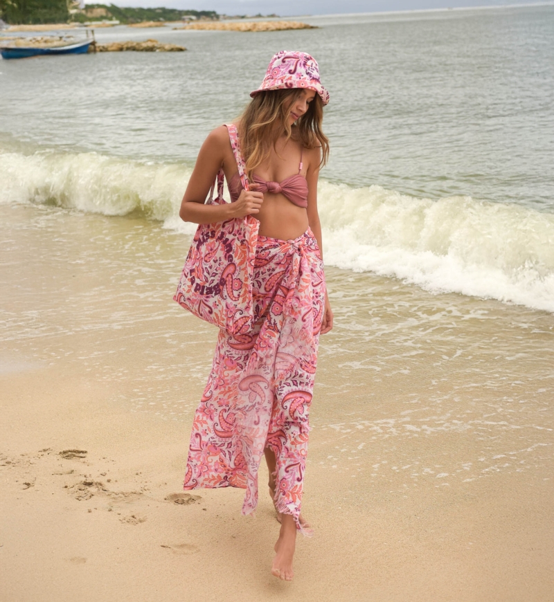 Beach set: bob, sarong and tote bag - paisley print - a touch of sophistication - Miss June Paris - 2