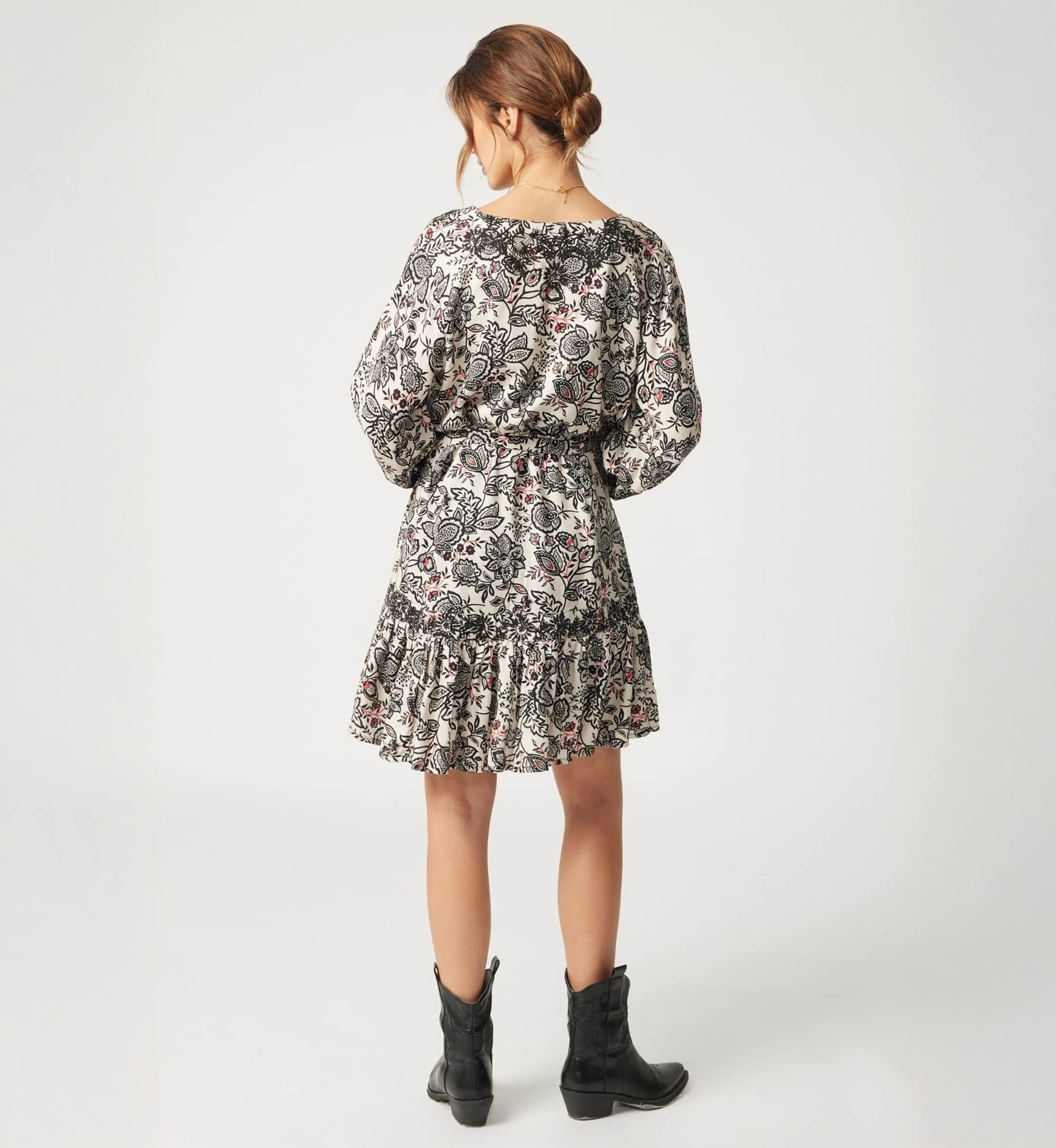 Dorine short dress - floral motif and black embroidery - Miss June Paris - 4