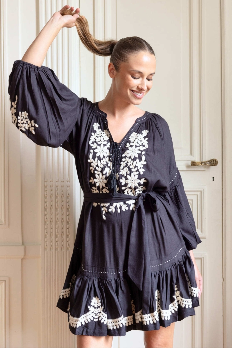 Vestido corto negro Anouk - Miss June Paris - 3