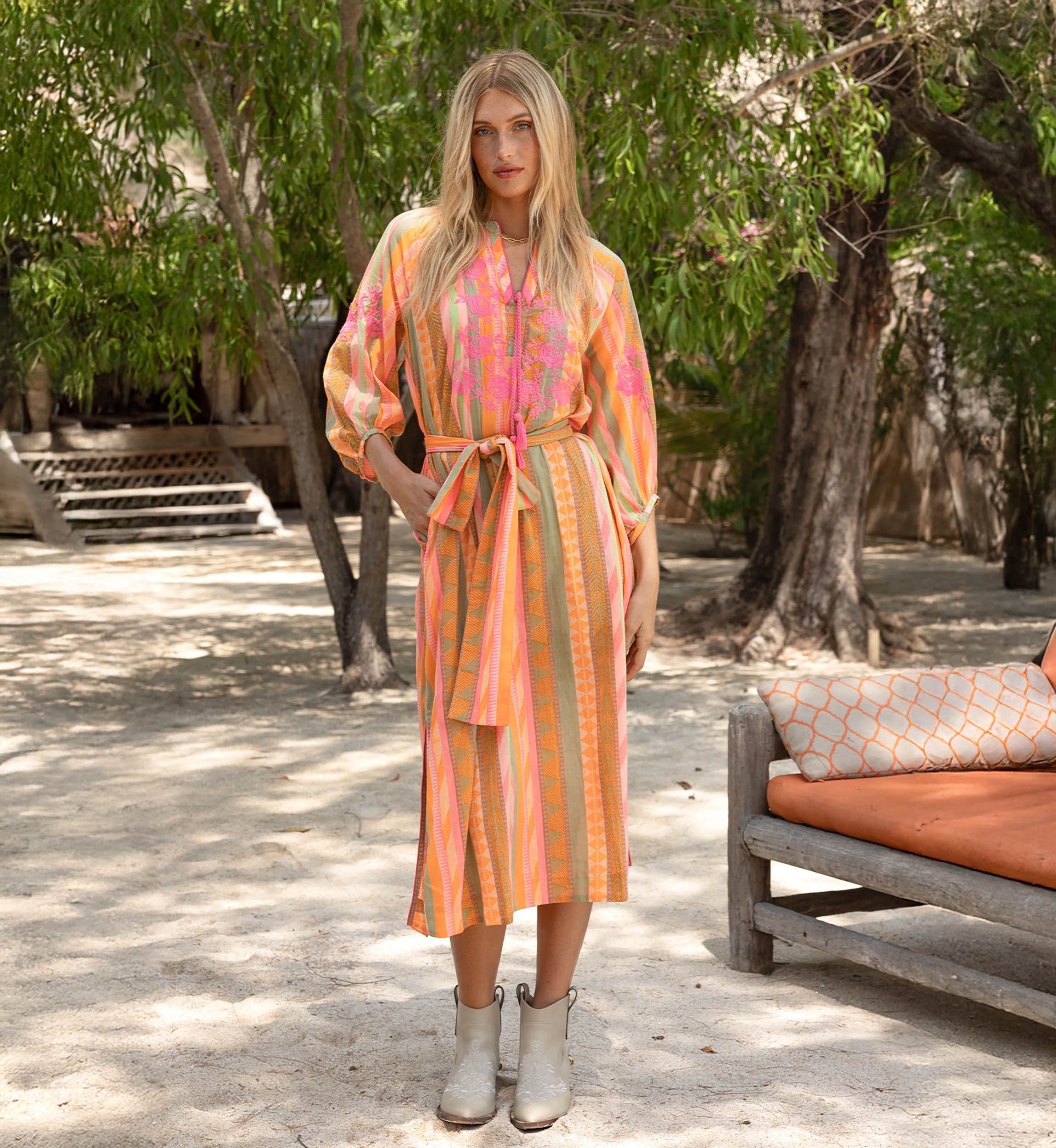 Aiden long dress - adorned with embroidery - 100% cotton - matching belt - Miss June Paris - 2