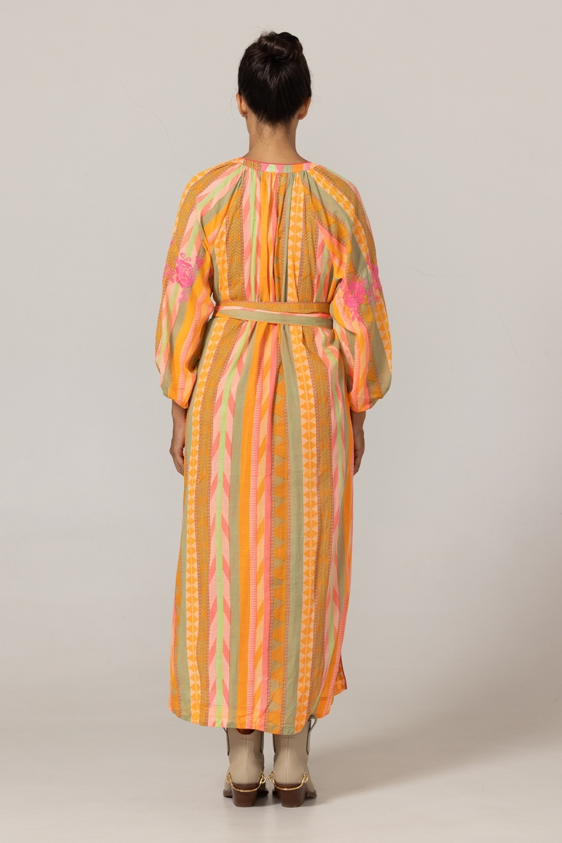 Vestido longo Aiden - adornado com bordados - 100% algodão - cinto combinando - Miss June Paris - 4