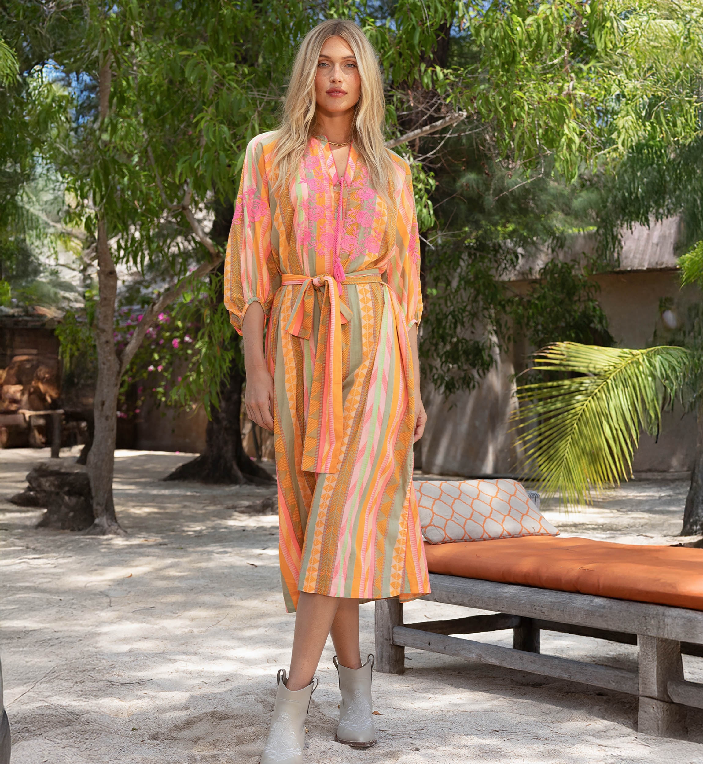 Aiden long dress - adorned with embroidery - 100% cotton - matching belt - Miss June Paris - 1