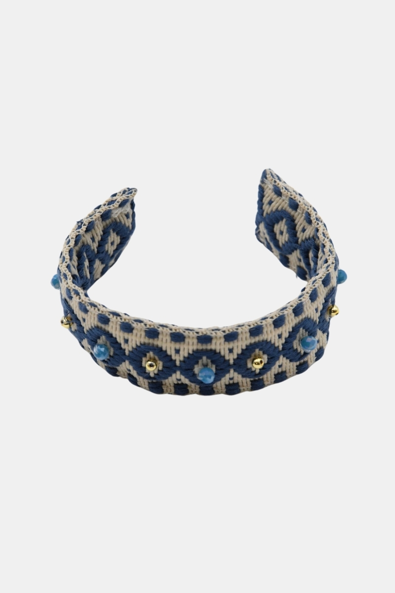 Brazalete tipo manilla Riviera – Blanco/Azul – Motivos geométricos – Cuentas doradas – Miss June Paris – 6