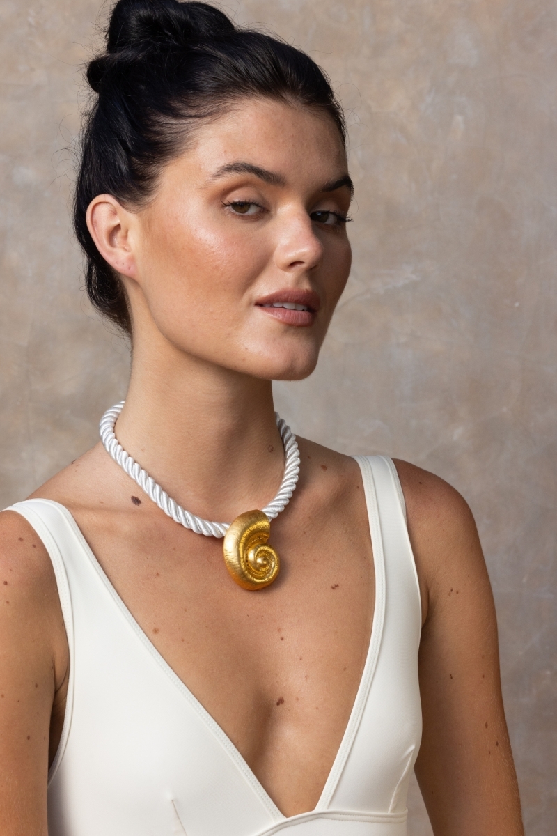 Colar de conchas fantasia boêmia - Miss June