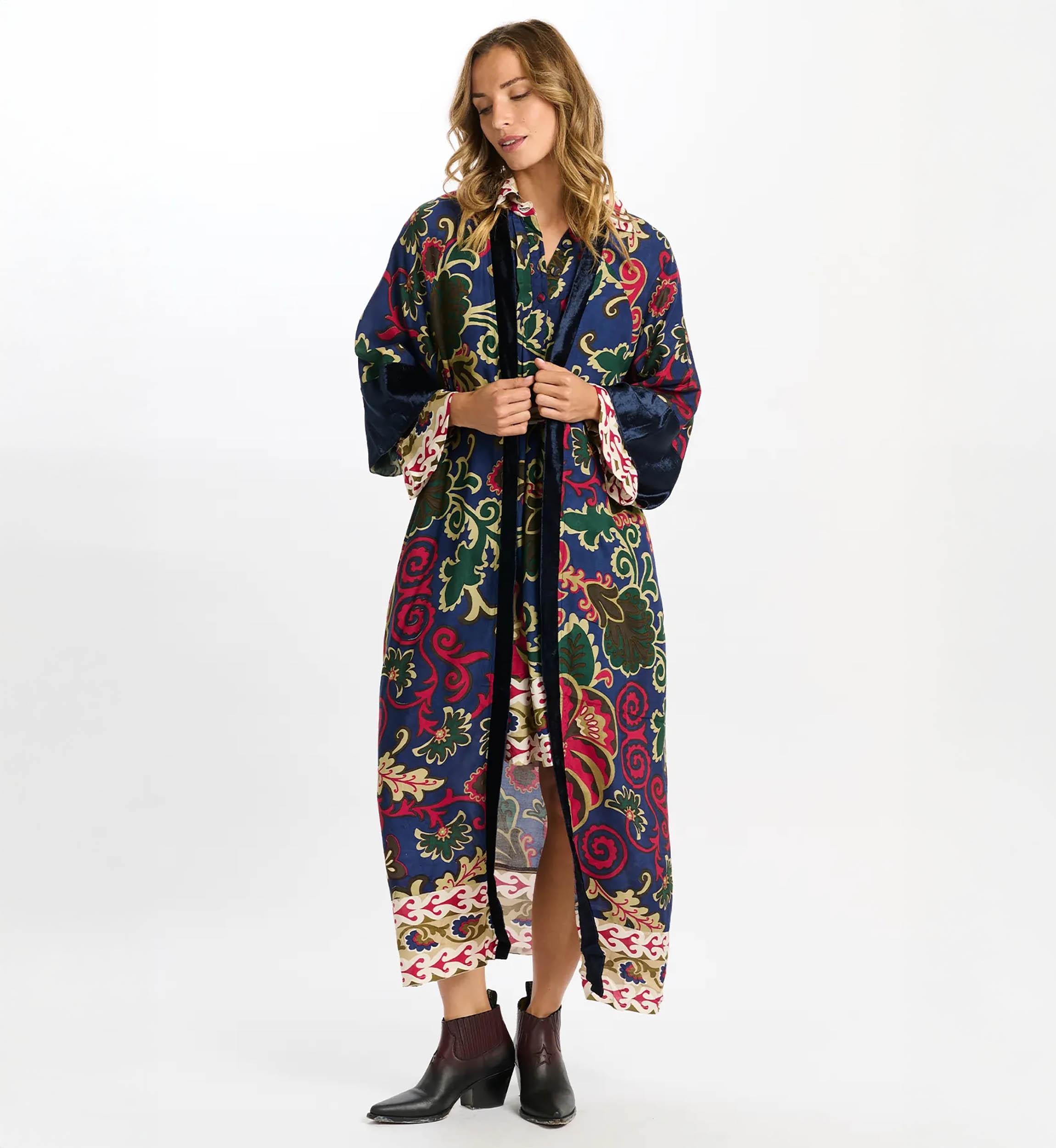 Miss June Paris — Kimono Largo Ivana