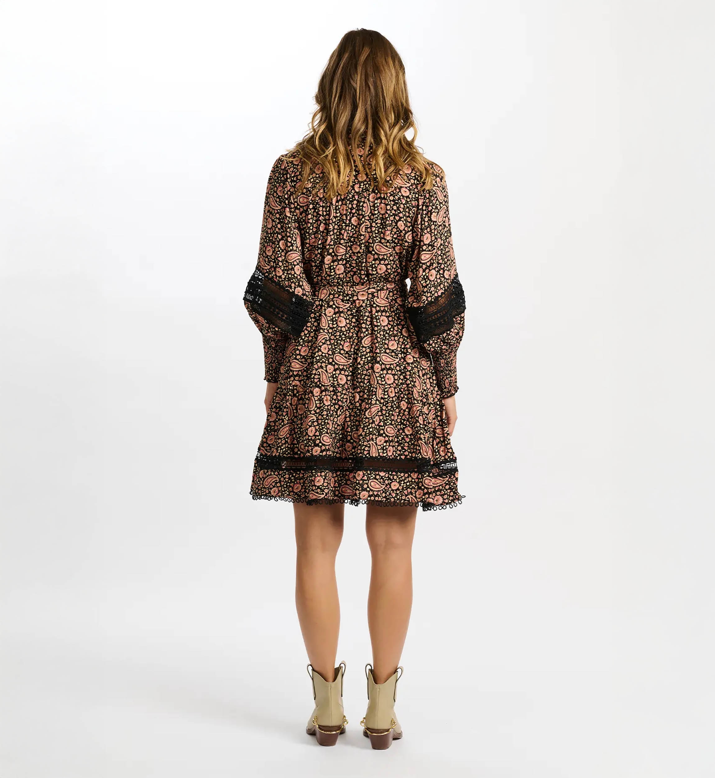 Miss June Paris — Vestido Corto Chloe