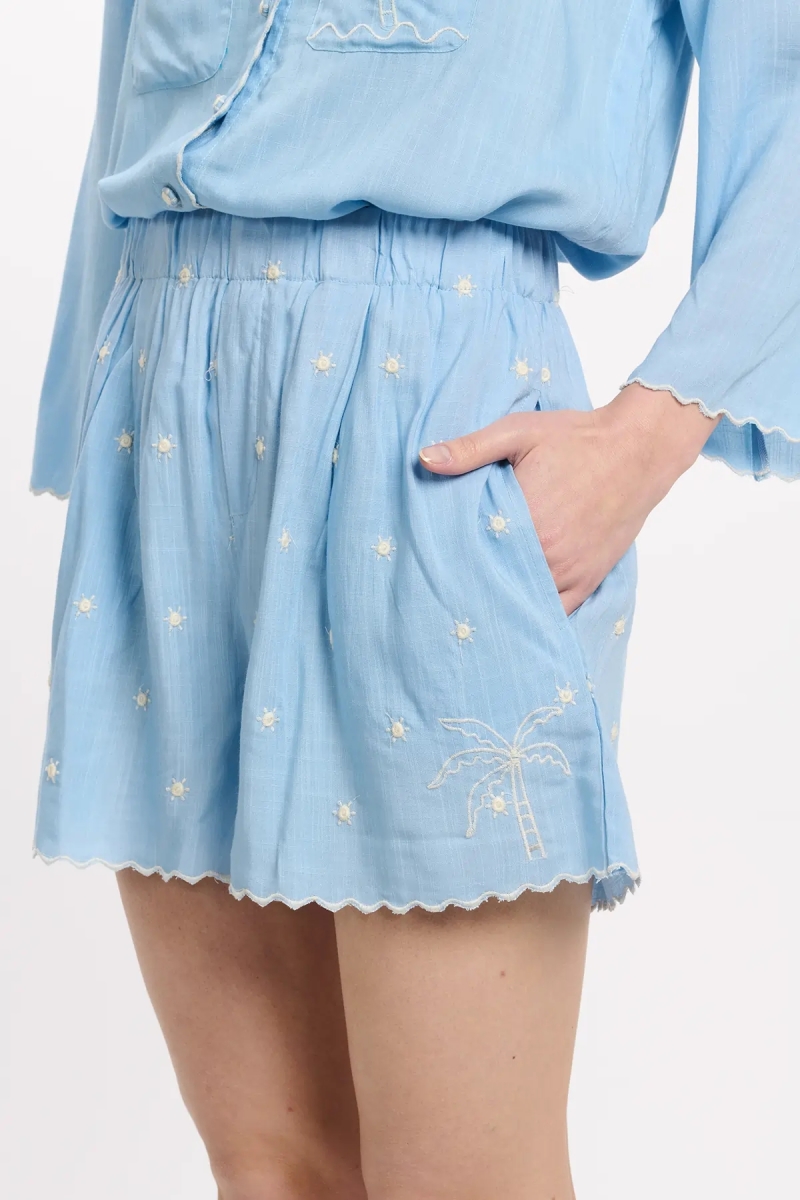Short Lumi – Short con bolsillos, de rayón con bordados, 100 % rayón – Miss June Paris - 5