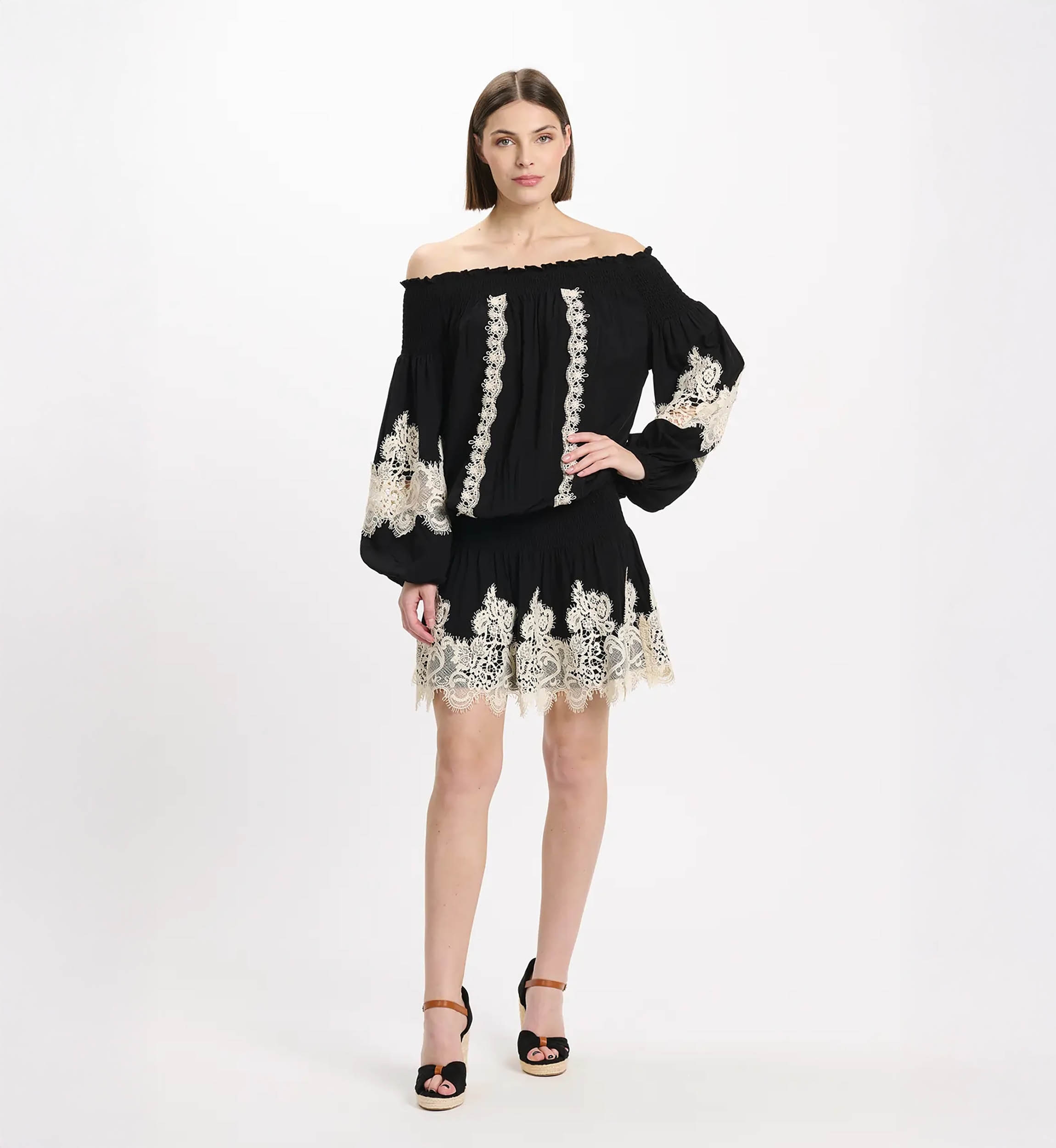 Vestido Laurel – Vestido corto con hombros descubiertos y cordones, 100 % modal – Miss June Paris - 4