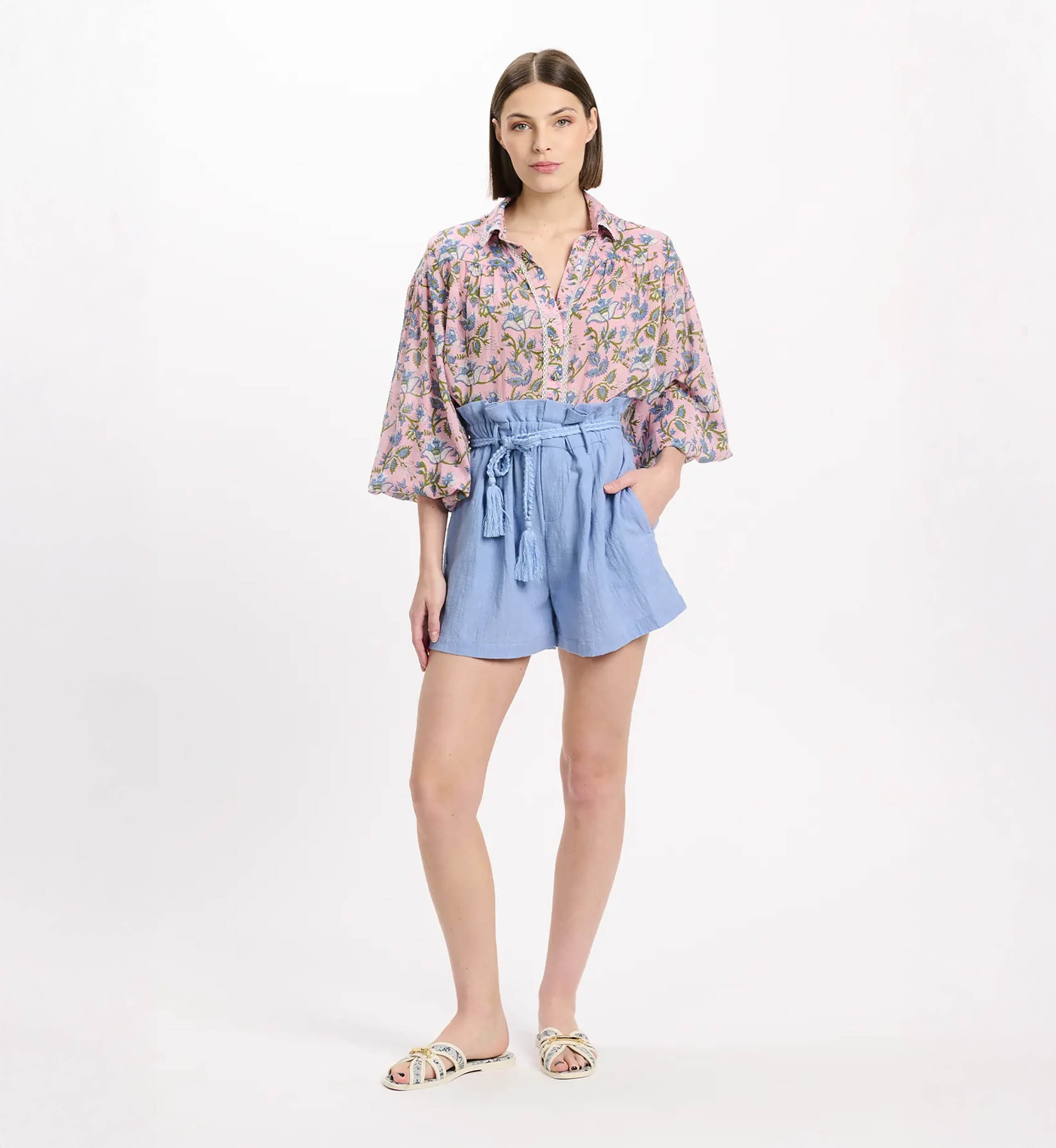 Short Luciana Shorts With Pockets And Belt, 100% cotton - Miss June Paris - 2