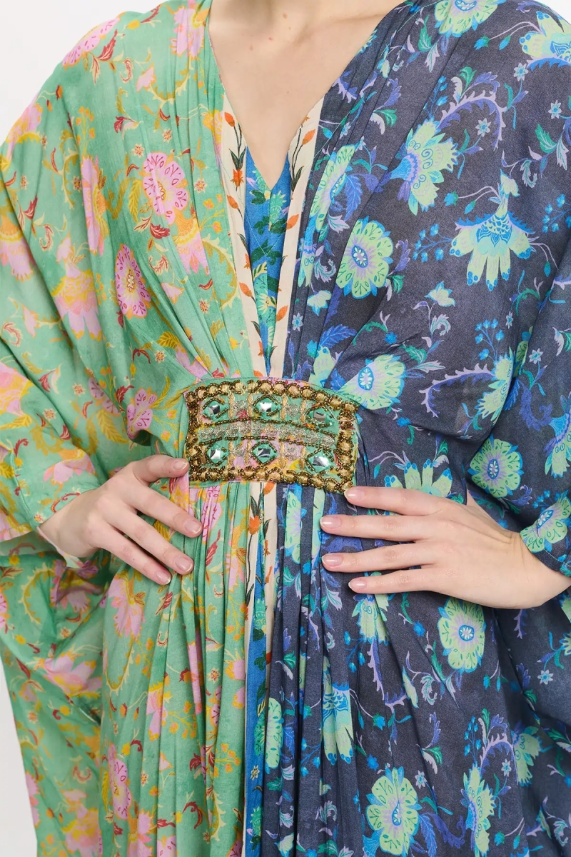 Vestido Bahya com alças finas compridas, 100% modal estampado com bordado e cinto interno – Miss June Paris - 3