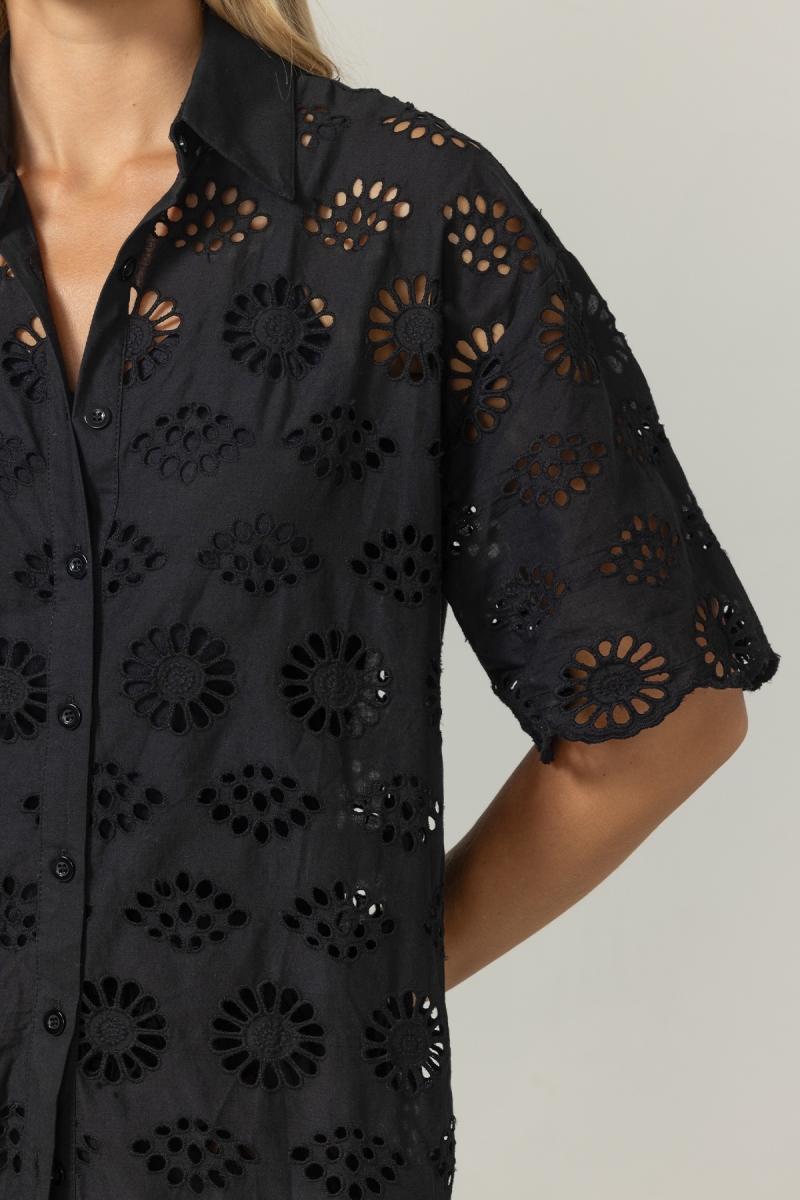 Camisa Mira con bordados ingleses - negra - 100 % algodón - Miss June Paris - 10